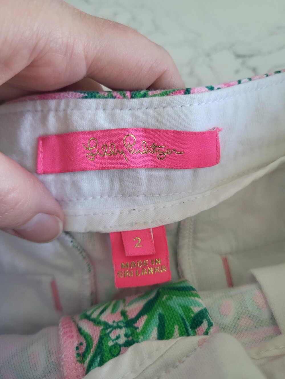 Lilly Pulitzer Shorts Size 2 - Picture 5 of 5